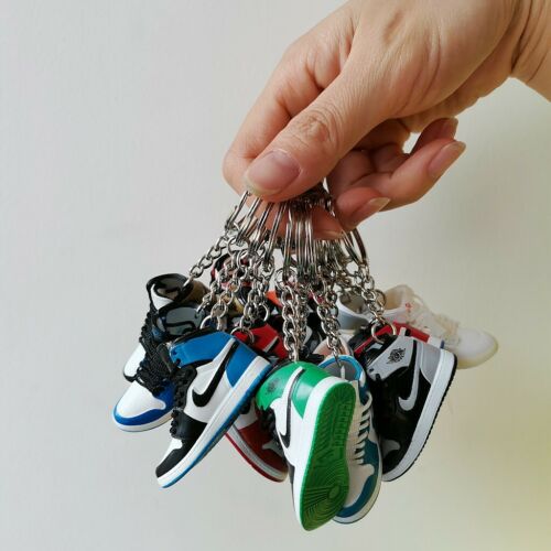 Mini 3D Sneaker Keychain Handpainted Shoe Decoration Aj1 Air Jordan 50 styles